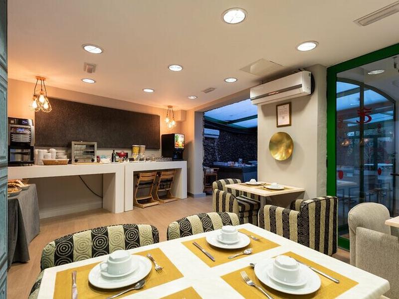 DE3B76545E4AB6A8F322E94474F01393