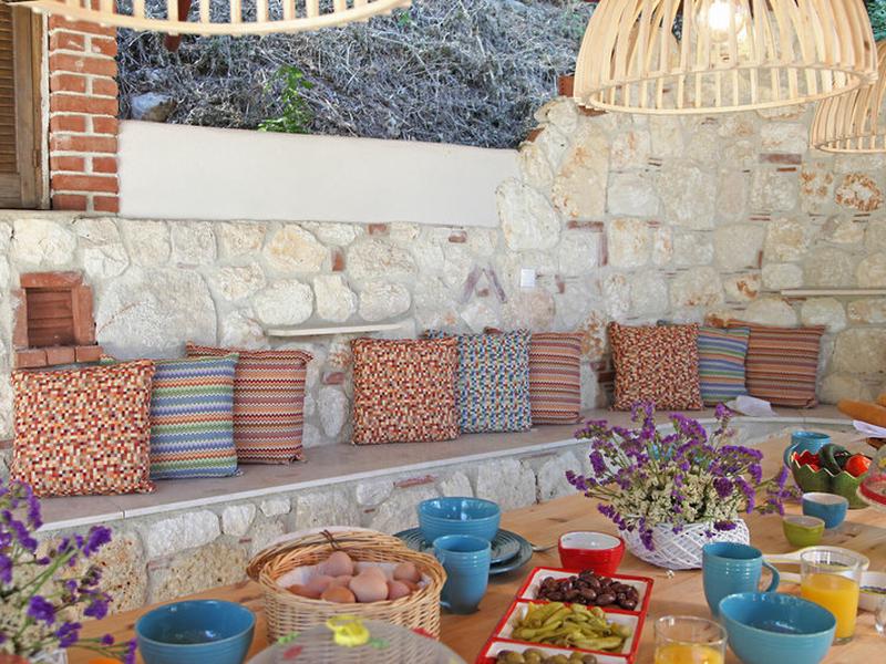 EC0AF1B897DC3C1BFFA66576D010FB48