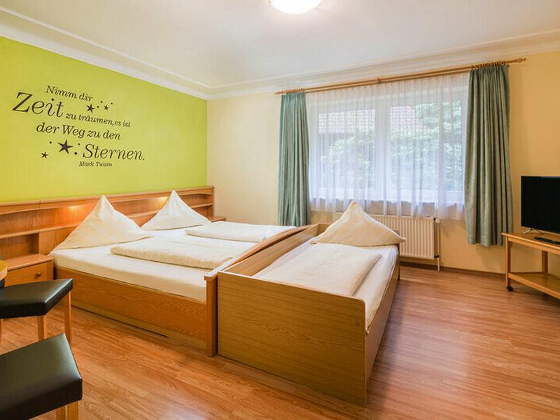 B15027ED411181DBE84B6E2CEF1BD983