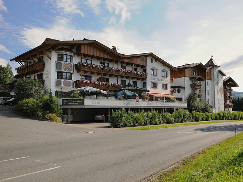 F5F25232385D44E6F1E0C3C4C1D0D30B