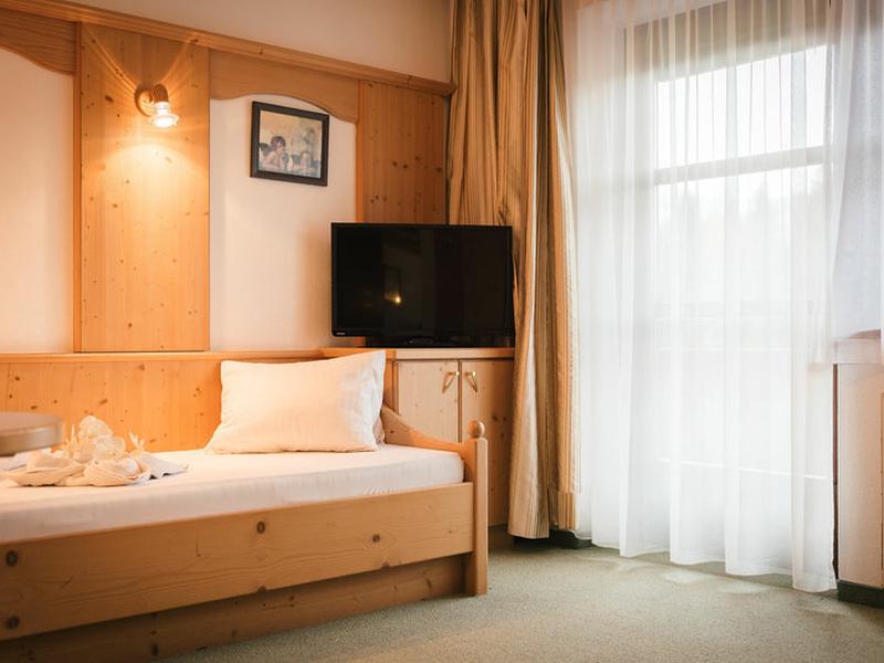 57FB3950172E8B4A17A4C1F9E237C8E6