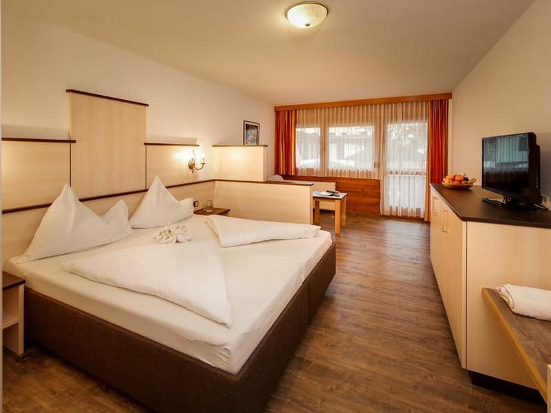 39F6DBD2EFFB0FE1BA0B58256F62194A