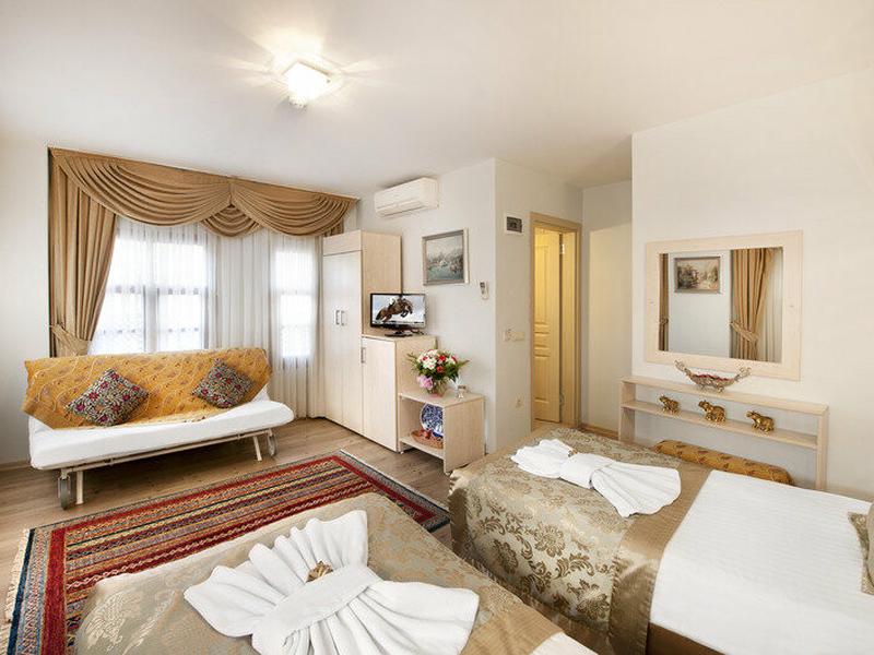 BC2E390029B8EC43F238D6BD5E439D05