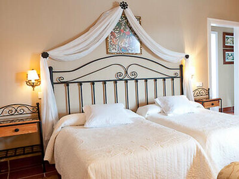 31A3FB2241363A251374F4FABA704986