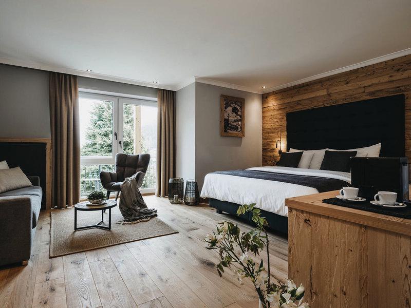 BA373158579BB13AC36E2CAE935D1319