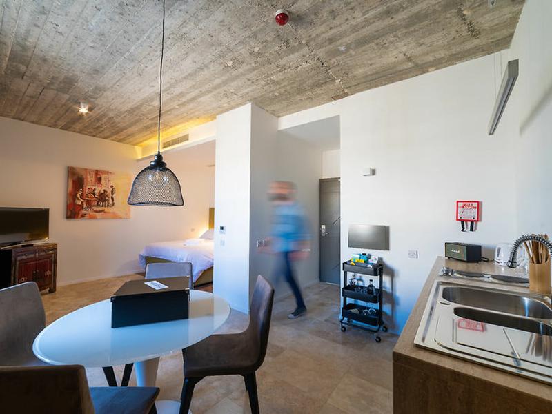 B0333A6CA3E914081C72B5E51560250A