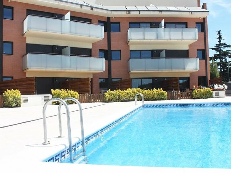 047AB8FFF3C26E74E63662BCF6B48F4E