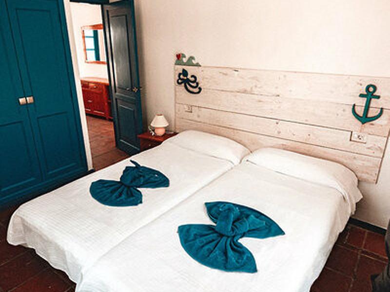 2C4B35AB133201C7AB5A40F7C98215DD