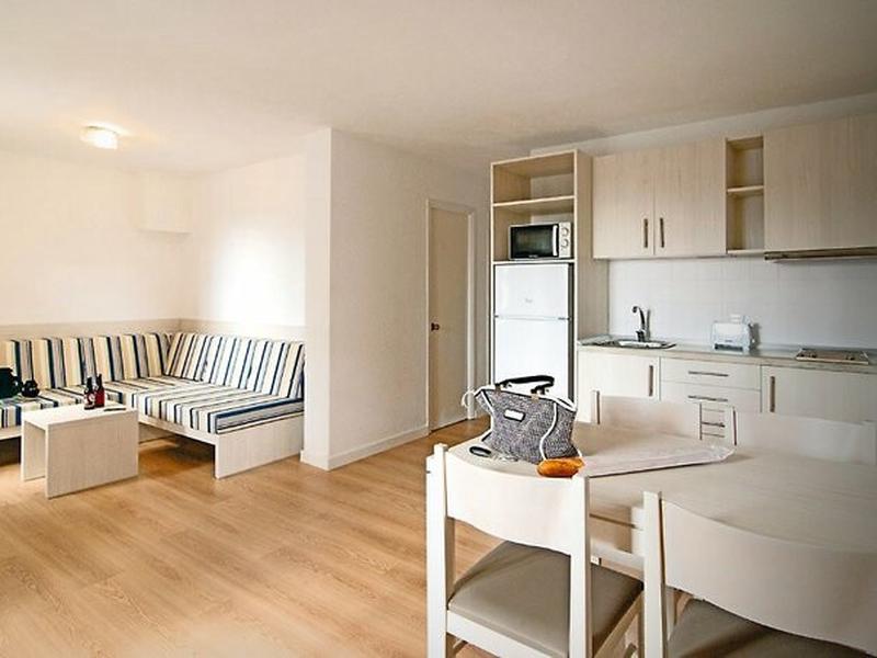 C31F22FF427D1C809D95C5F95DF68F8C