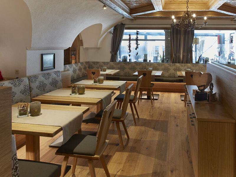 6FB0708812B5AB1F3E316DECA9627121