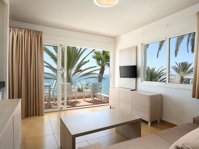 BF3B2526D890678D93CADA85FCBD7BD7