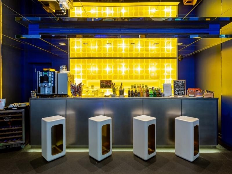 FBD0E74A89F7A0B804A159E0EFE1E20B