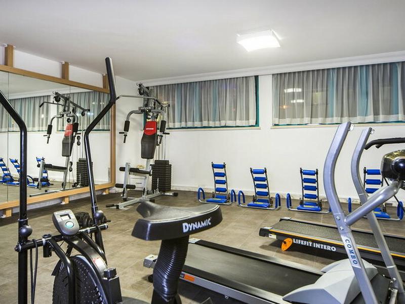 C61E162D90D443B8305DED92265059FB