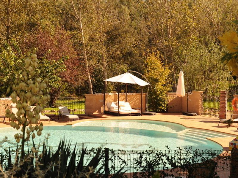 B69FE35C8E2474C0EAE41D9CA8C997DD