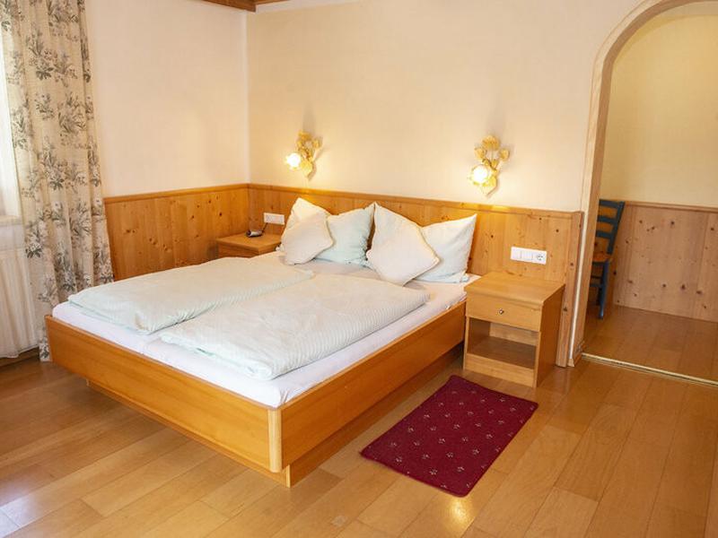 59A9D97694E277642D1D4DEB27B59F19