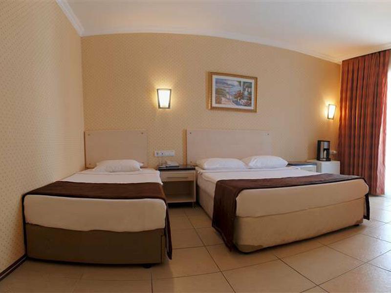 A7C7FF6B4747C93F4E9D7615226AD654