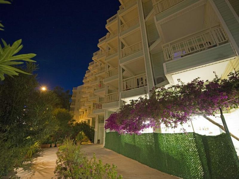 2AEE83D67FFA2D50CBBDD287C3DB468D