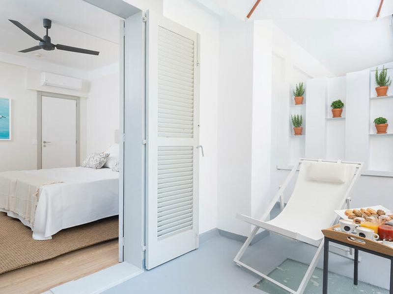 5C7BF0399AFE500ADA4ABAB29E1C1856