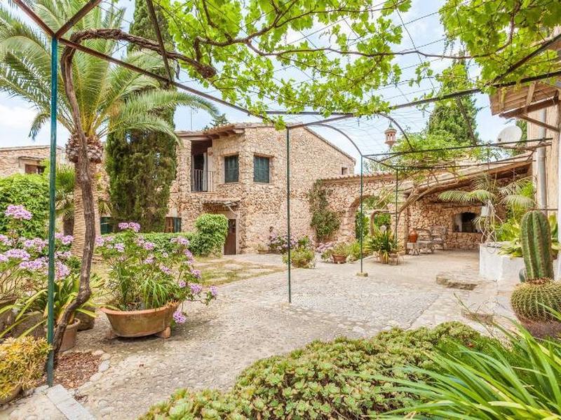 D5F94456C2F9CEC90EC4D273D11CA751