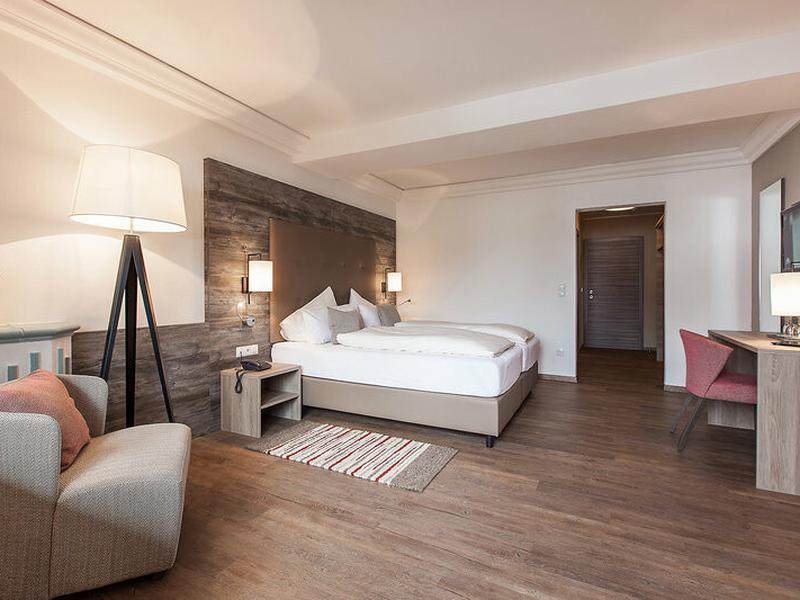 AF0A150AAA0C9538B553D94FC67971D4