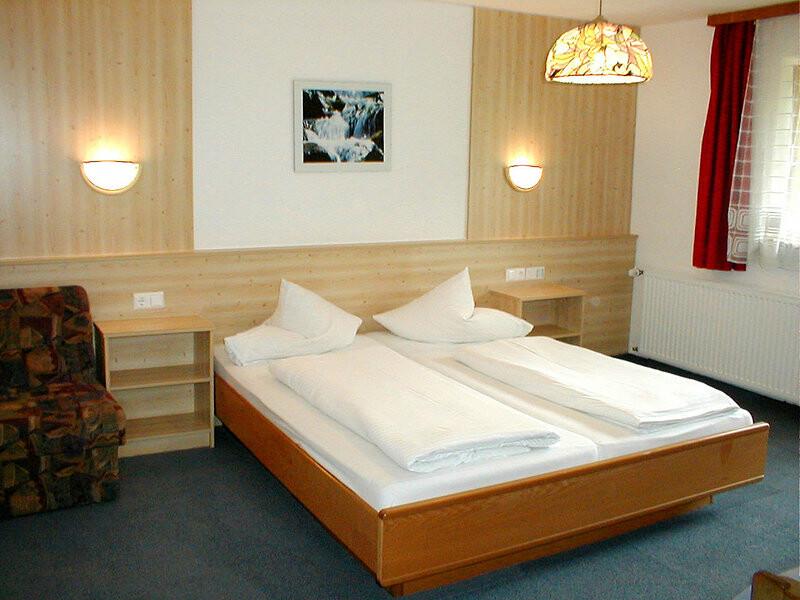 E0AAD0A239A5F40068533286CF32F604