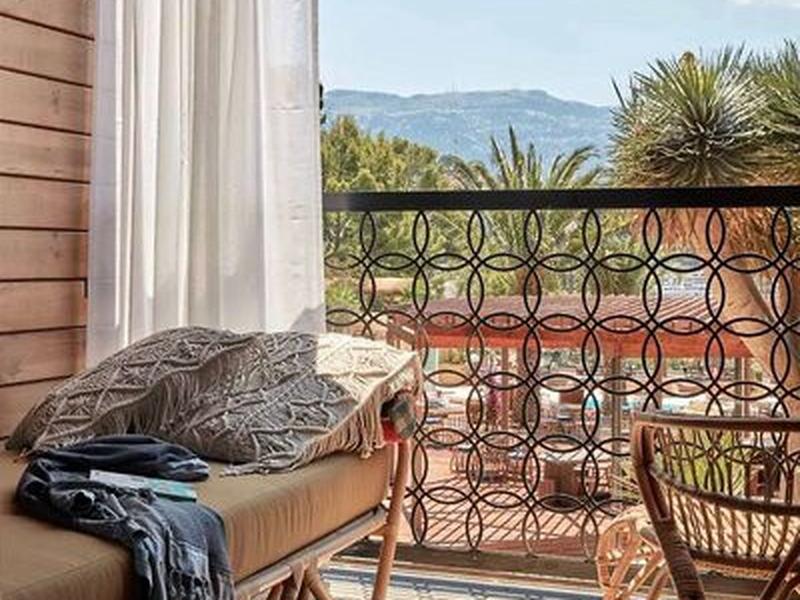 25BB60FEB51D763ED0C7D0D30551EF57