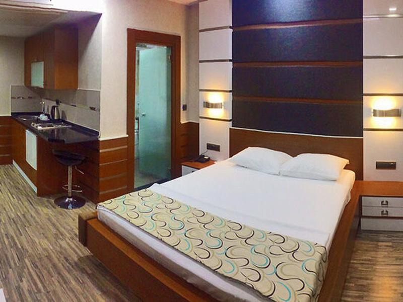 89856235BFCE9813224DF7677C2C2A15