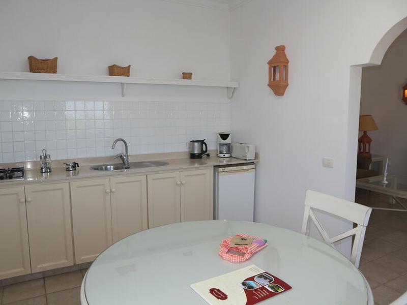 DB72265599269D604B38EA67A43BFD5A