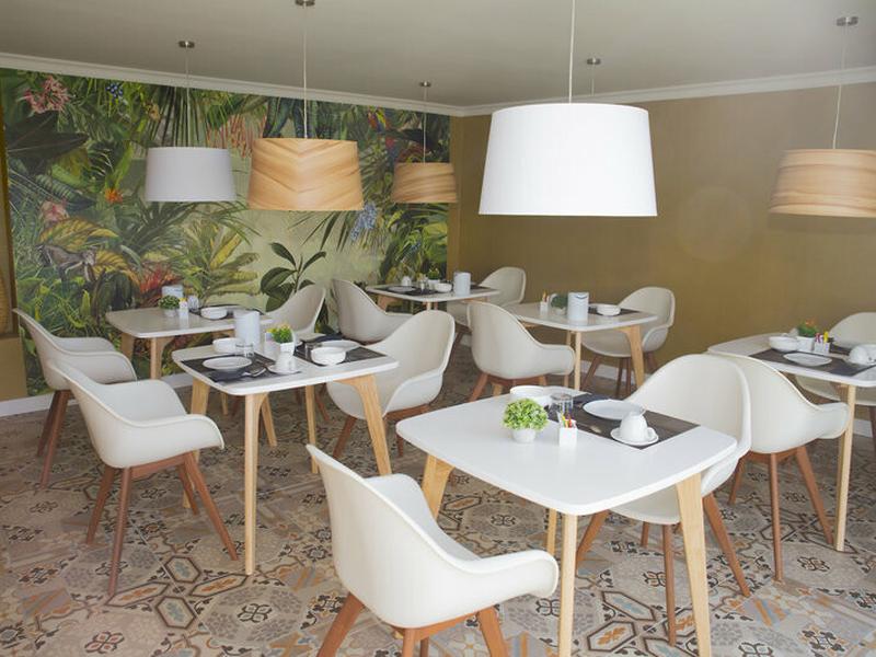 798F783EA943BE4F7C3B3709D11E094A