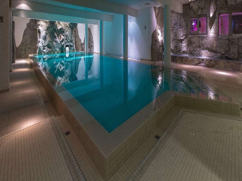 3FFD97C3A1BCA4F9D2E7864A1977C487