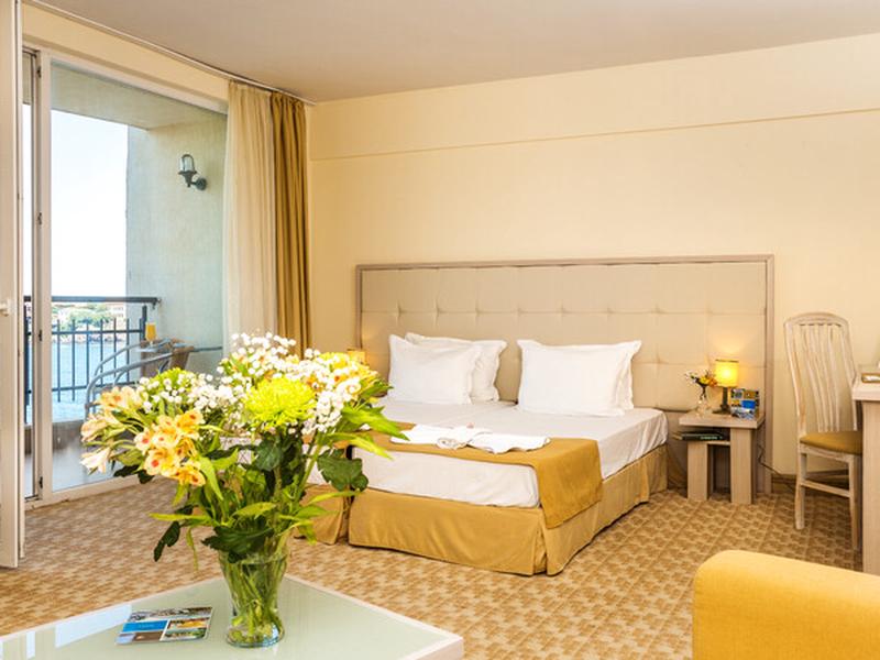 CDC50EB820DAB45547AD3DA444F01B0D