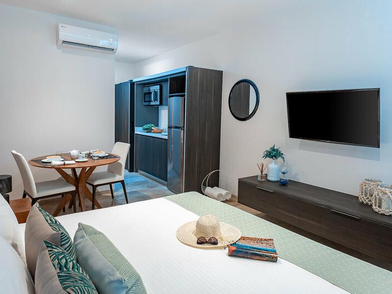 96720B3385A2F4C9CFFEAFD90FB88176