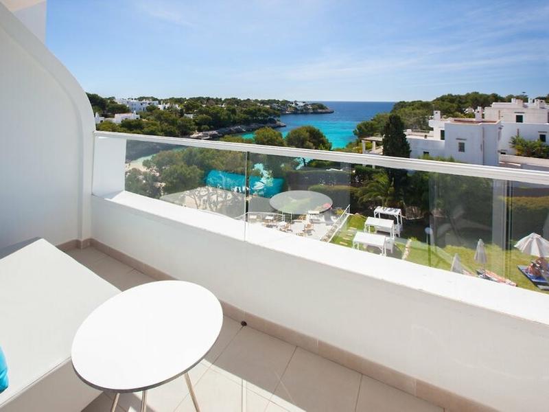 E73DB0E5981C0BBB9D744A17F96532AC