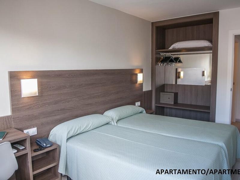 1631BCC7BDC6E546984D7393C6A64F56