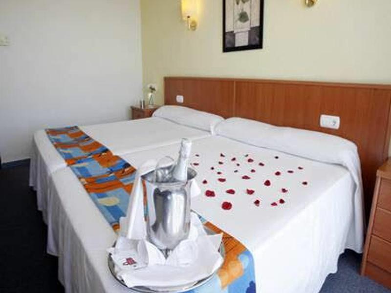 F5CA62ABE1DB762AFD9E612DF6397B19