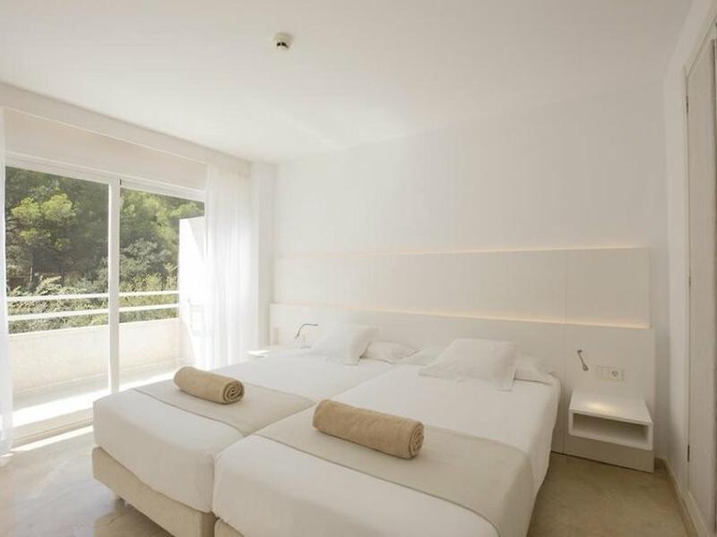 03C90CC9CAB91CD16BA6E612635556C5