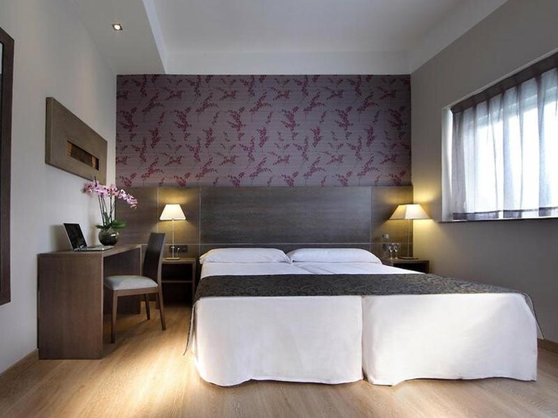 9517FF46EF3FCDFB254ACBC075BA78A7