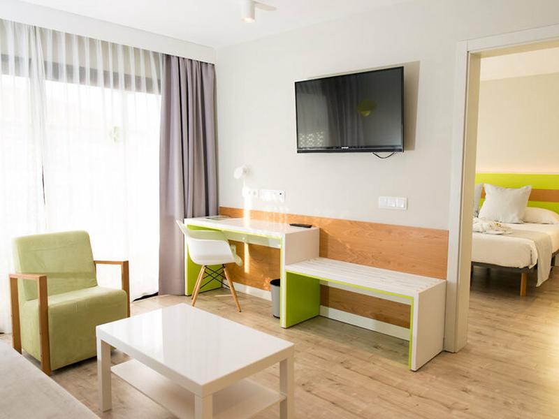 51985AF8F50F4BF9B2B826805FAFA5F6