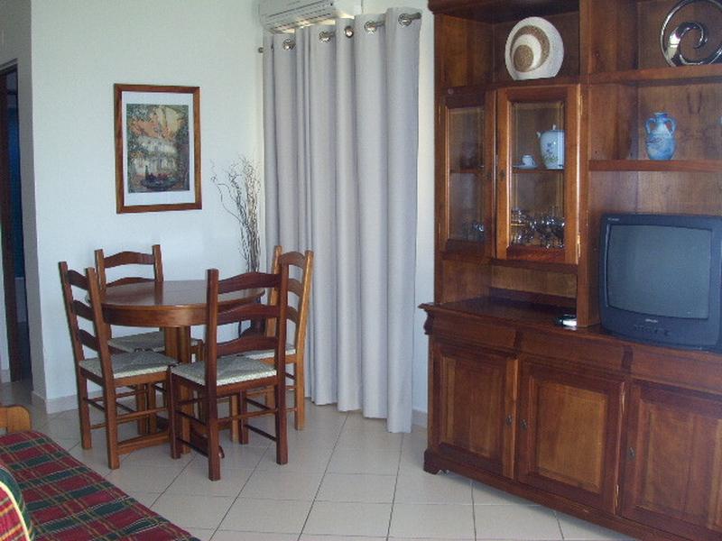 3266C04251633B02032F158046046FAD