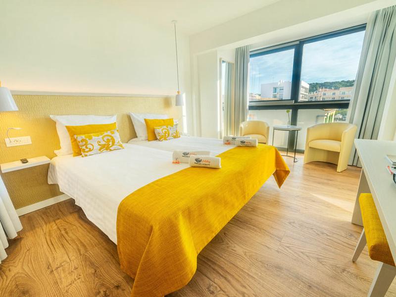 D069A3A221D1BD5C729C9B90ABA0F212