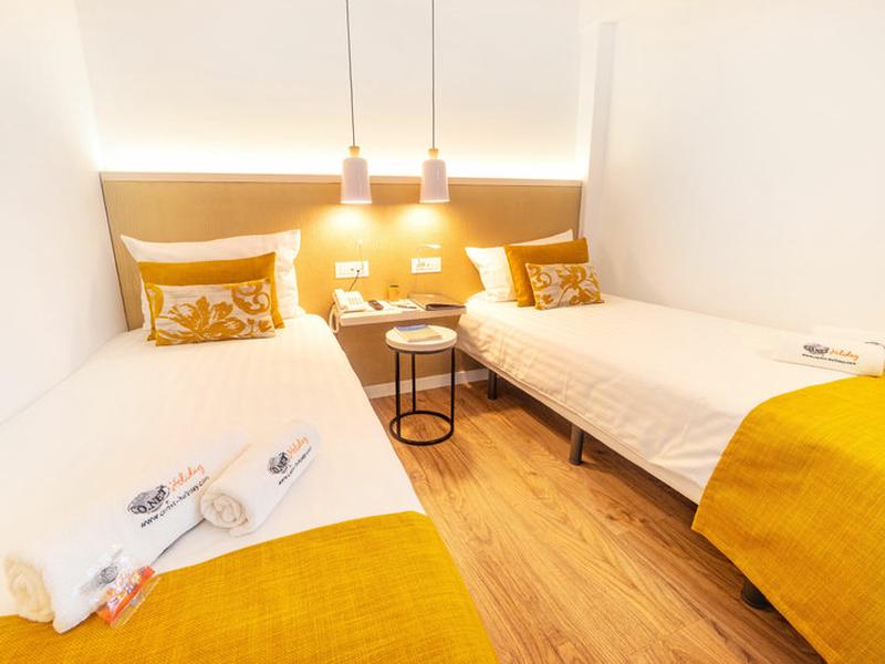 40A7B0A8CEAD18DD2AB124A6DC51A54C