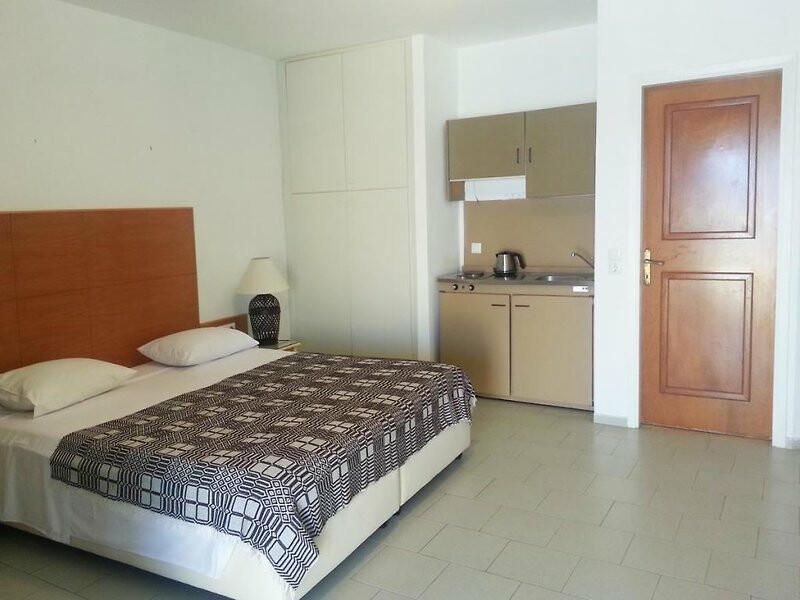 B65E06D28537A7777EF7A31E7C5BA902