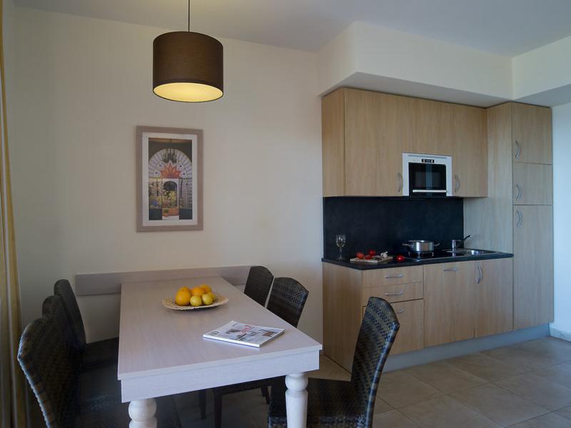 EDC183306B728EAB4622D59A73F4014F