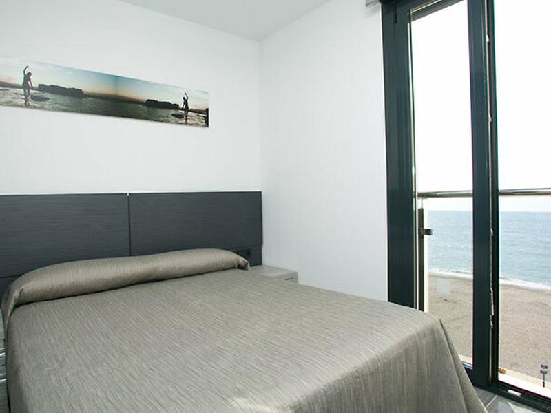 AC057350C0C1C2D5178EFD06B38D7C26