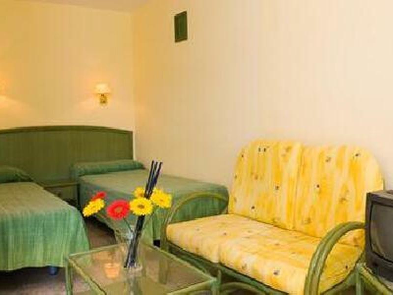 F91E7219576157EDBF9E0394F86B3386