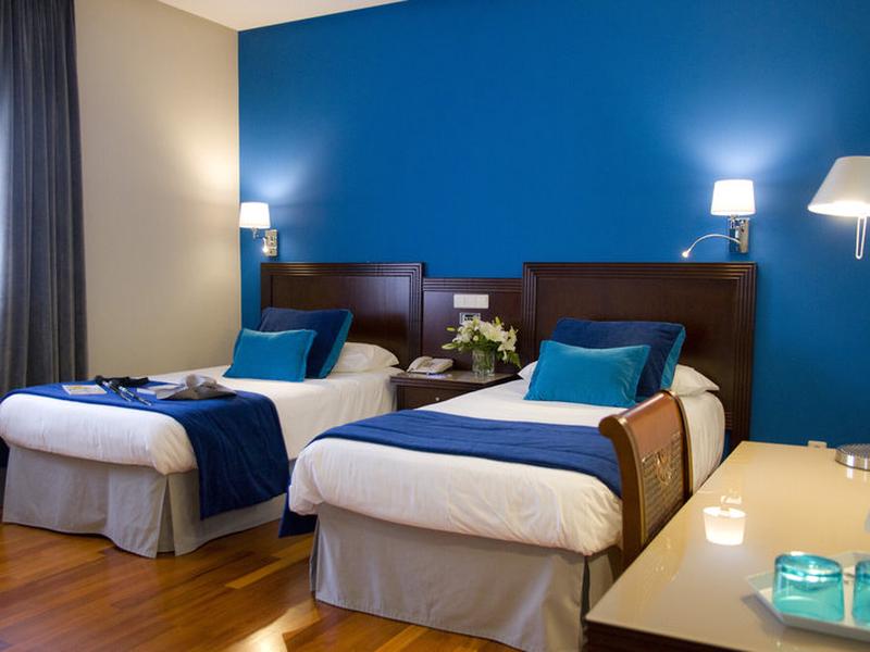 E13672D0C48BC967CE2AC7BE50A49363