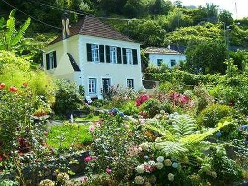 348FA998ABE33EDBFA9EA0FE67EDF597