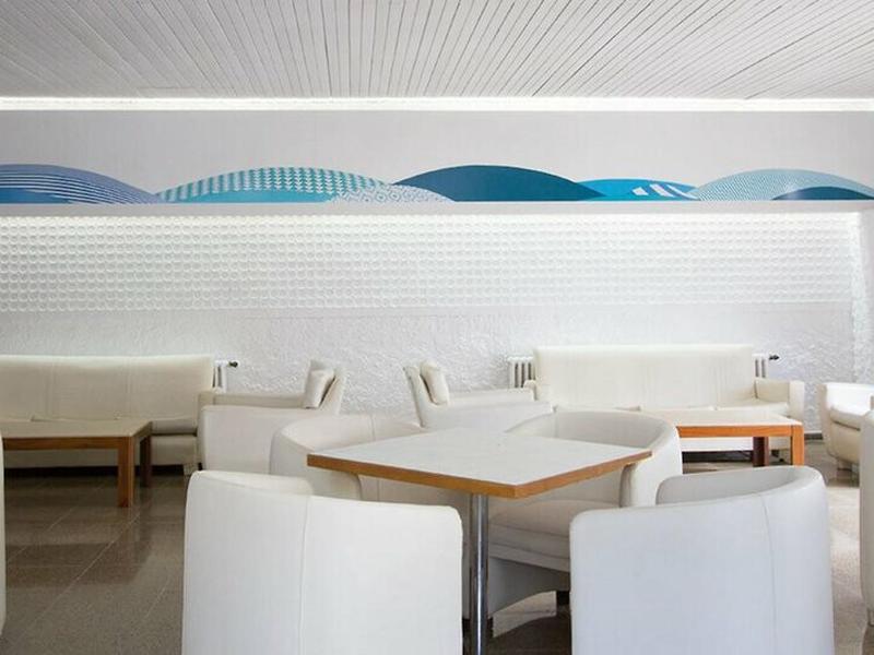 51FBD547E1742BBFF791D31AFB24CEF0