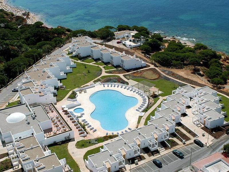 30C2729BE6B1C3D6414149F8CB0A4361