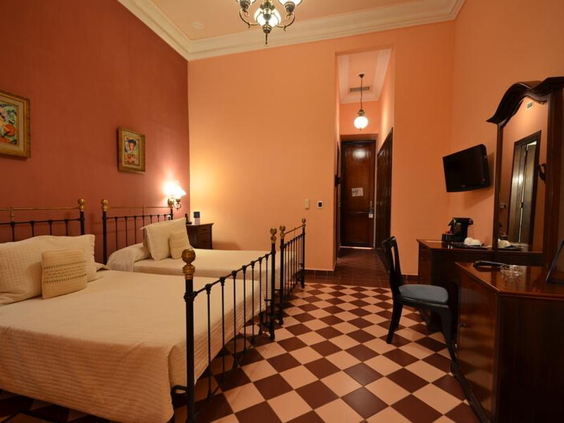 21AABD5030398D941D653CCDECB76FCA